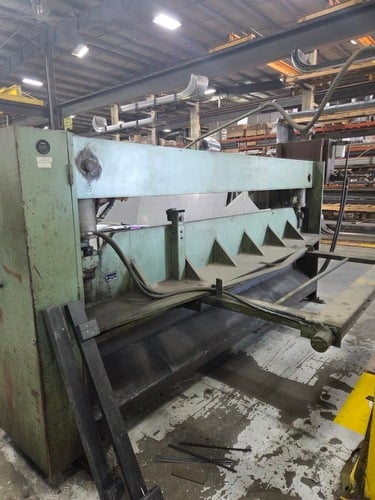 1/4" x 12' Betenbender, hydraulic shear, 144" cutting length, 36" Back Gauge, 13 SPM, 21 hold downs, 1" x 4" - Image 4