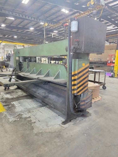 1/4" x 12' Betenbender, hydraulic shear, 144" cutting length, 36" Back Gauge, 13 SPM, 21 hold downs, 1" x 4" - Image 6