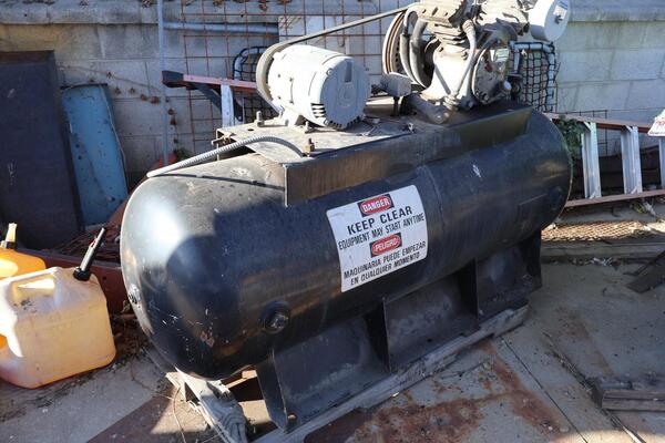 17.3 cfm, 175 psi, Ingersoll-Rand #242-5D-T30, reciprocating air compressor, 5 HP, 80 gallon, 230/460 V., 3 - Image 1