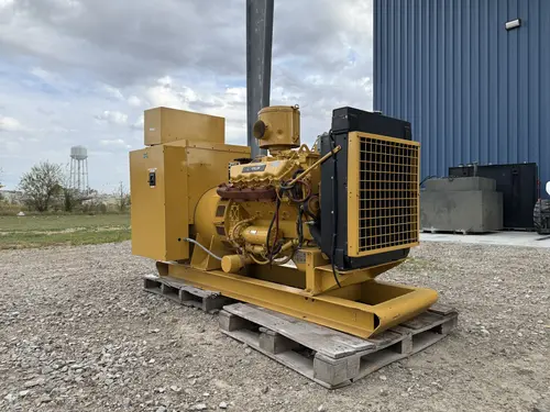 160 KW Caterpillar #3208, diesel generator set, 480 Volts, 3-phase, 241 HP @ 1800 RPM, 544 hours, open skid - Image 2