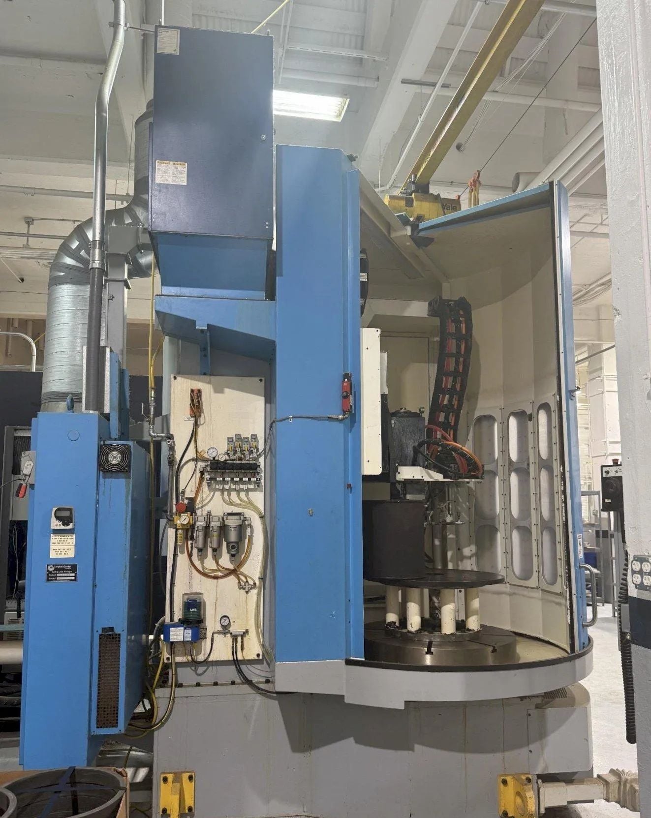 Campbell #750-36-36-36/42, CNC vertical grinder, Fanuc 31iA, coolant filtration unit, chiller, 2016 - Image 8