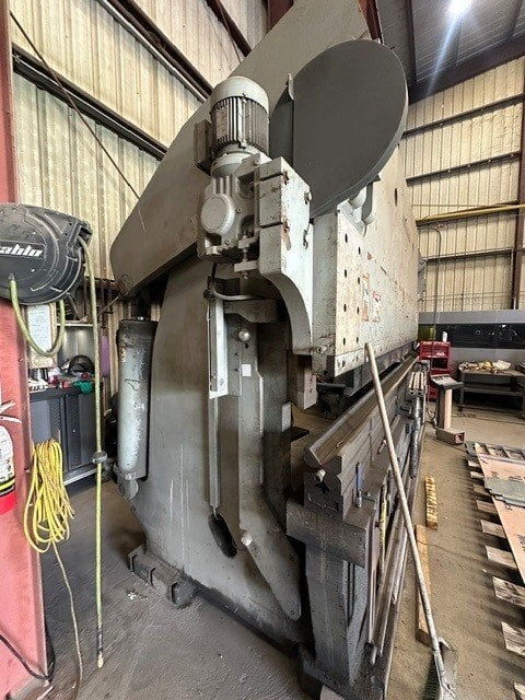 400 Ton, Accurpress #740014, hydraulic press brake, 14' overall, 12' 6" between housing, 10" stroke, 20" - Image 2