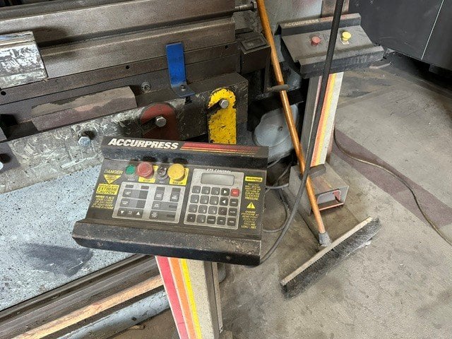 400 Ton, Accurpress #740014, hydraulic press brake, 14' overall, 12' 6" between housing, 10" stroke, 20" - Image 5