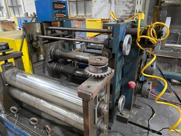 26" x 3.25" Stanat, Slitter Head, hand-held vertical adjustment, passline rolls, side guides, 25" x 4" - Image 2