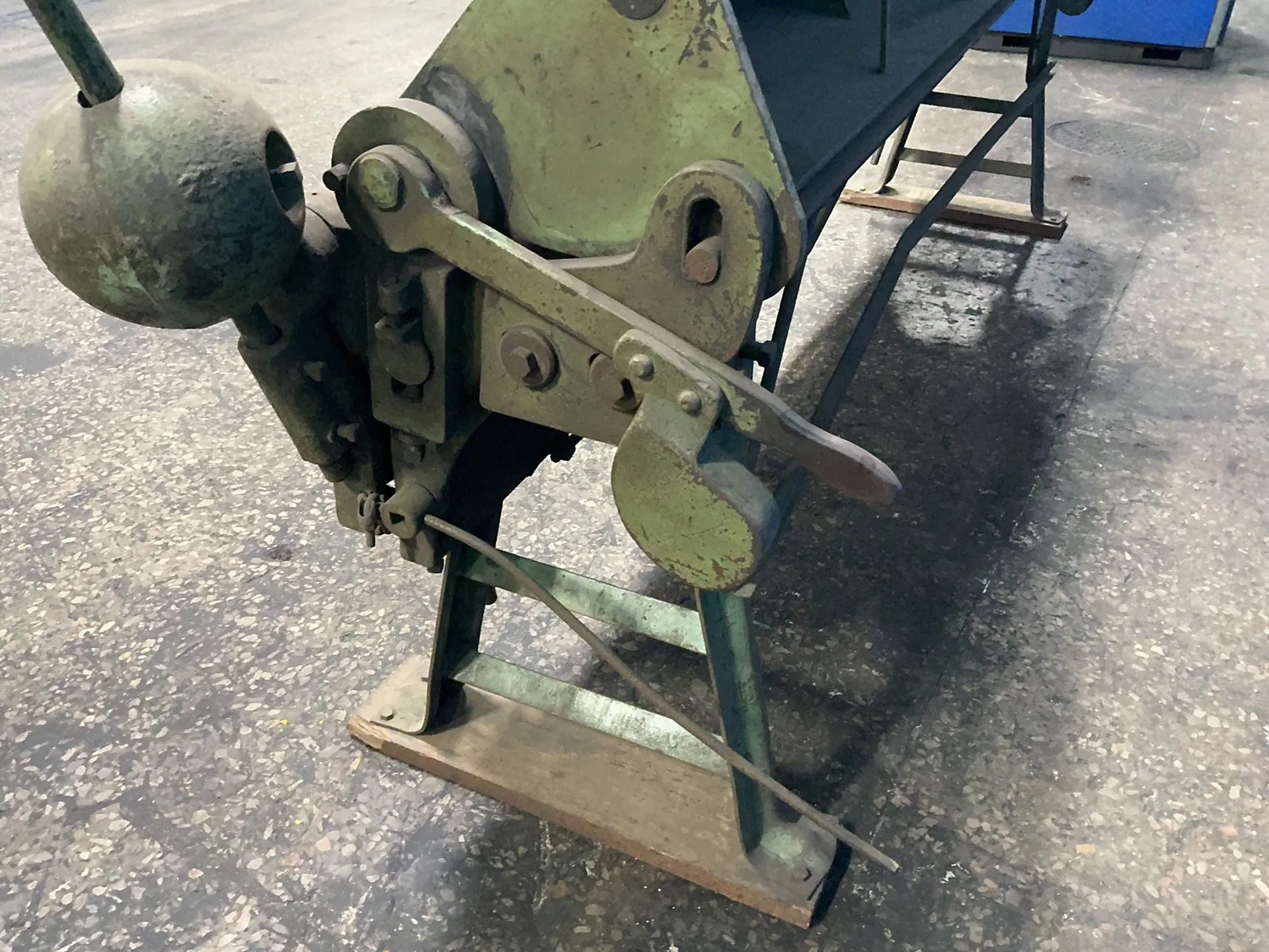 14 Dreis & Krump #1014, sheet metal apron brake - Image 6