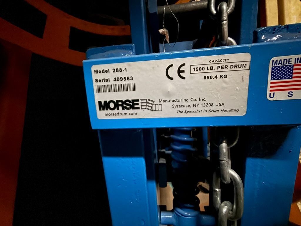 Morse #MORSpeed-288-1, Forklift Drum Lifter, 1,500 lb. capacity, automatic rim-grip jaws, fork pocket mount - Image 2