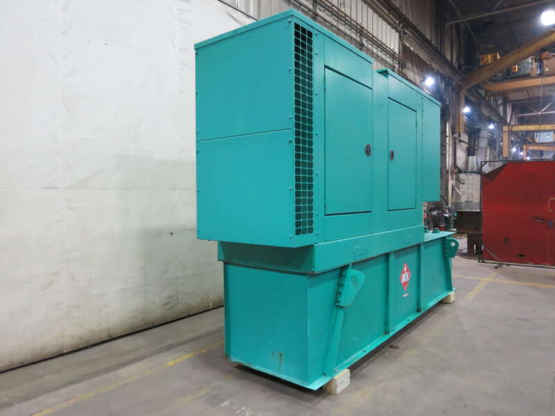 150 KW Cummins #DSGAC, diesel generator set, 120/208 Volts, 3-phase, 795 hours, 250 HP @ 1800 RPM, QSB7-G3 - Image 2