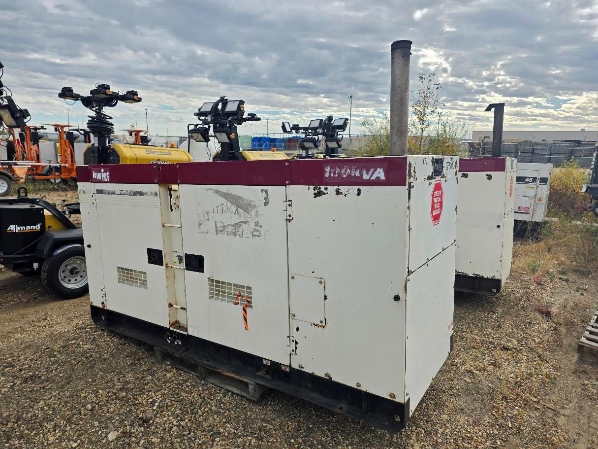 80 KW Shindaiwa #DGK100B, diesel generator set, 100 KVA, 240/480 Volts, 3-phase, 150 HP, Isuzu EE-6BG1T engine - Image 1