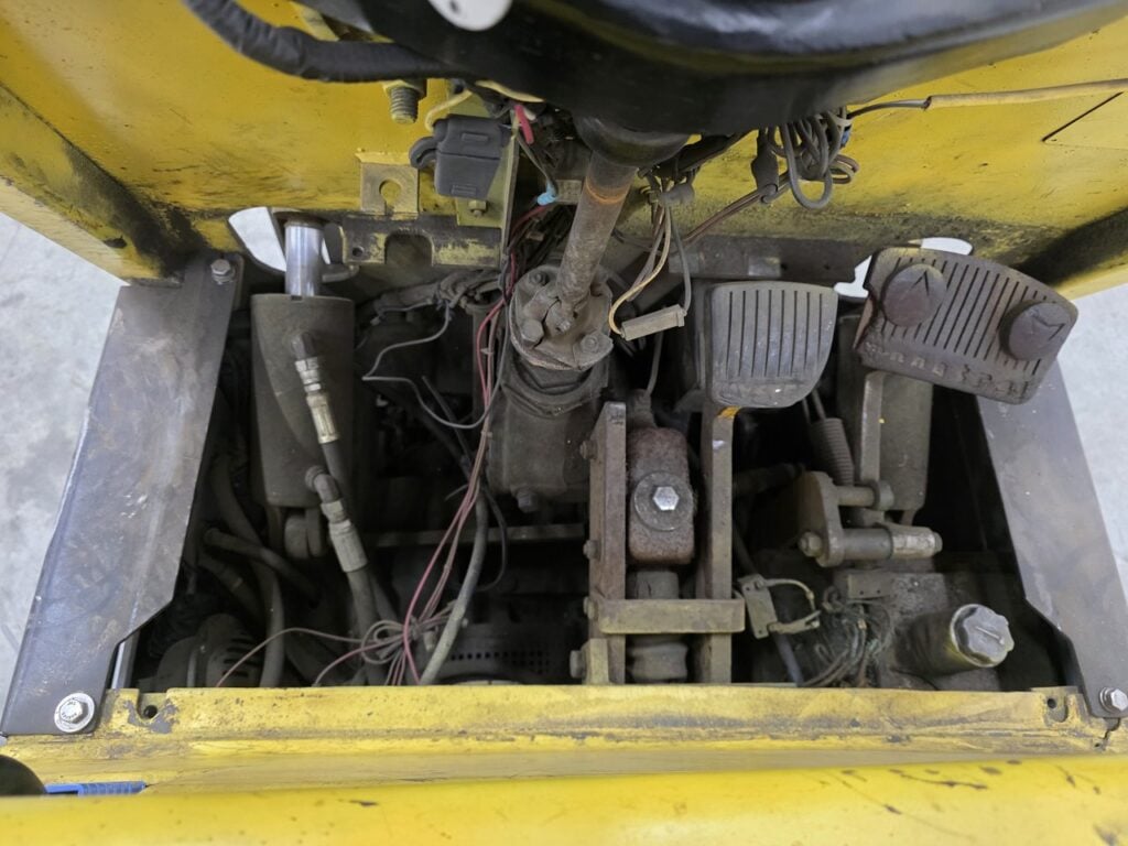 2500 lb. Hyster #E25A, electric forkift, parts machine - Image 7