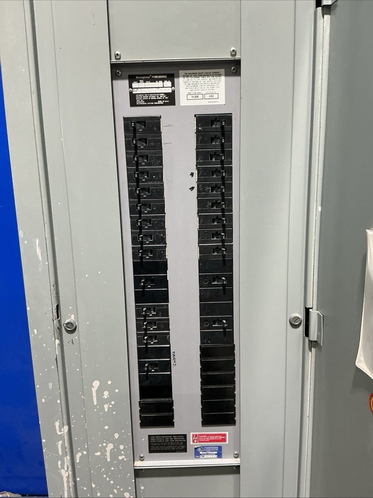 400 Amp. Westinghouse DA72087, MLO Panelboard, 480Y/277 Volts, 3 Phase, 4 Wire, no lock - Image 7