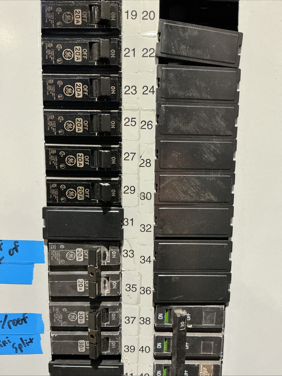 225 Amp. General Electric AQU3422RCX, Main Breaker Panelboard, 225 Amp main breaker, 208Y/120 Volts, 3 Phase - Image 5