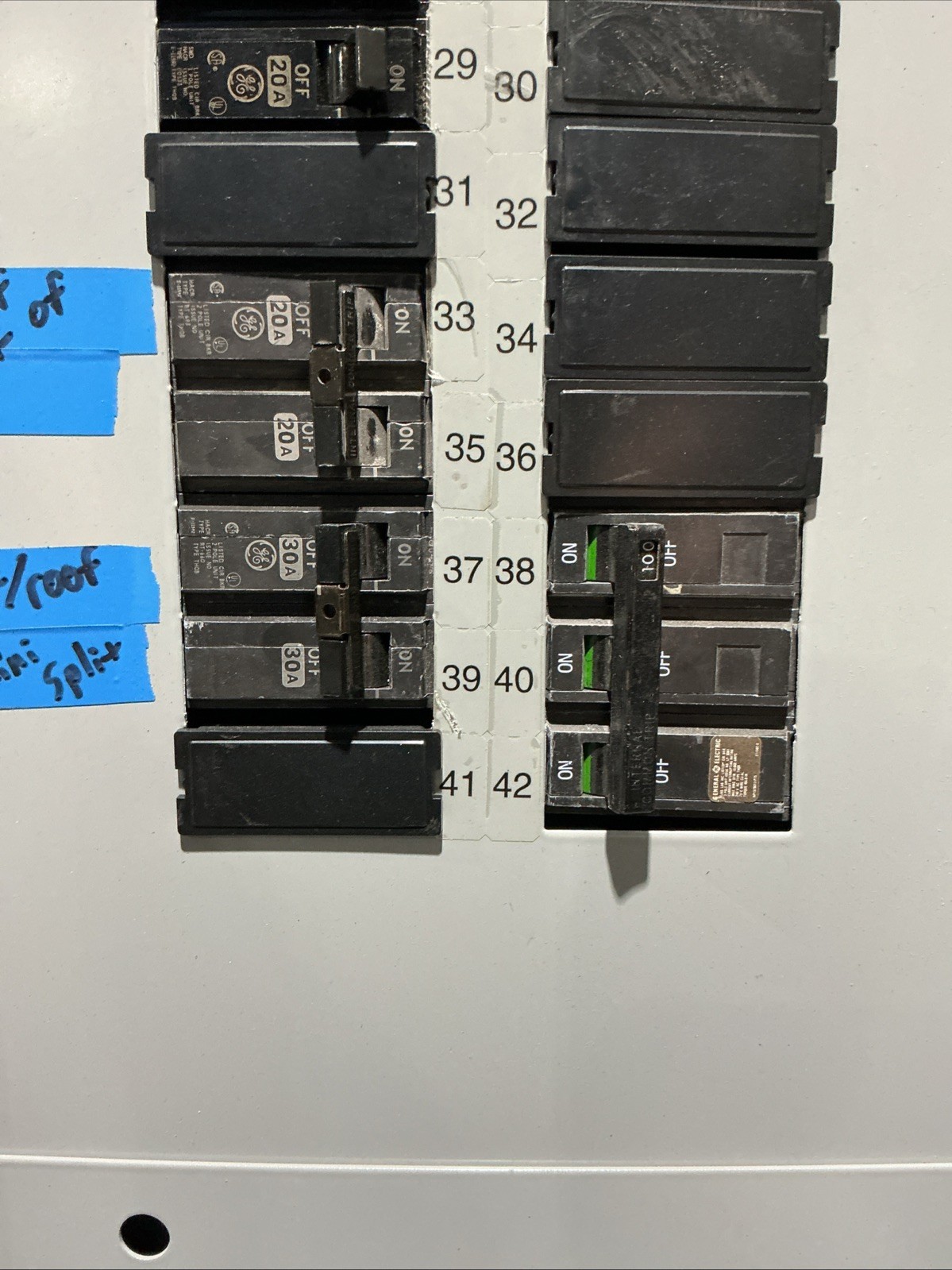 225 Amp. General Electric AQU3422RCX, Main Breaker Panelboard, 225 Amp main breaker, 208Y/120 Volts, 3 Phase - Image 6