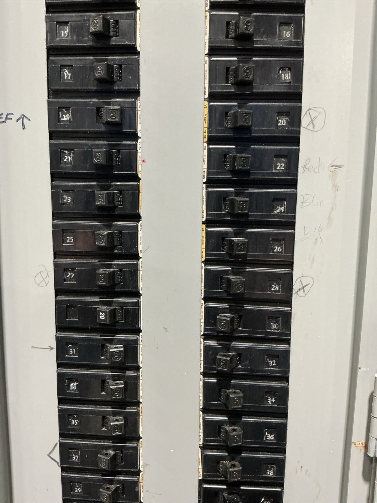 150 Amp. Westinghouse YS2048, Main Breaker Panelboard, 150 Amp main breaker, 208Y/120 Volts, 3 Phase, 4 Wire - Image 5
