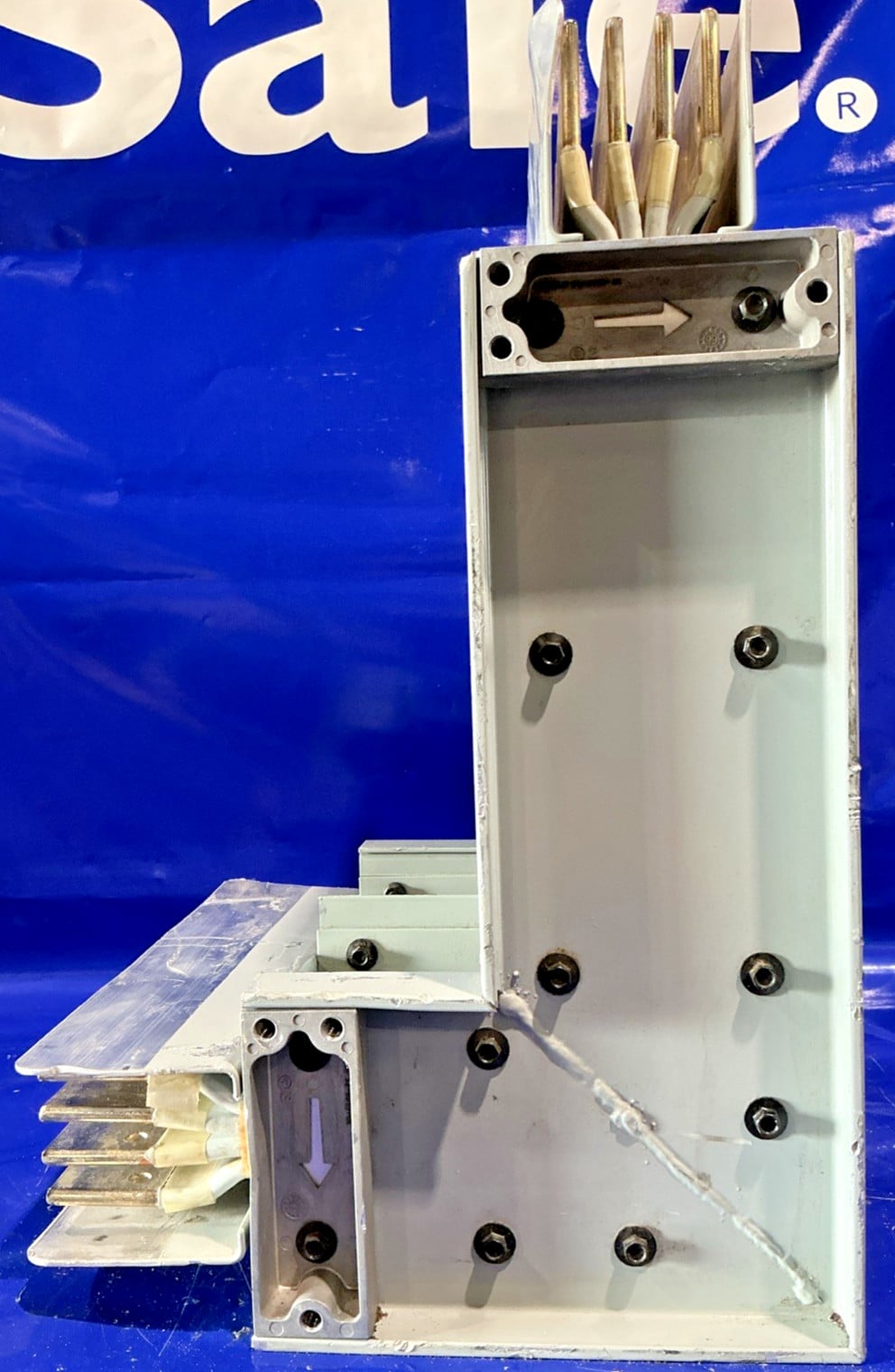 3000 Amps, Siemens #SX430C10ELED-SPEC, Busway, 600 Volts, 3 Phase, 4 Wire - Image 5