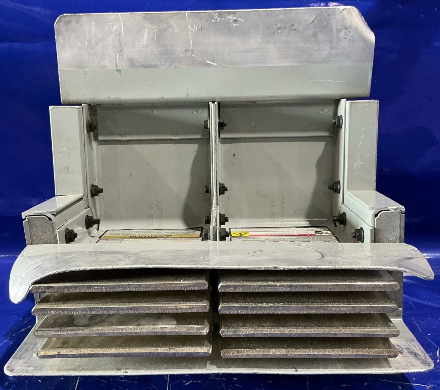3000 Amps, Siemens #SX430C10ELED, Busway, 600 Volts, 3 Phase, 4 Wire - Image 2