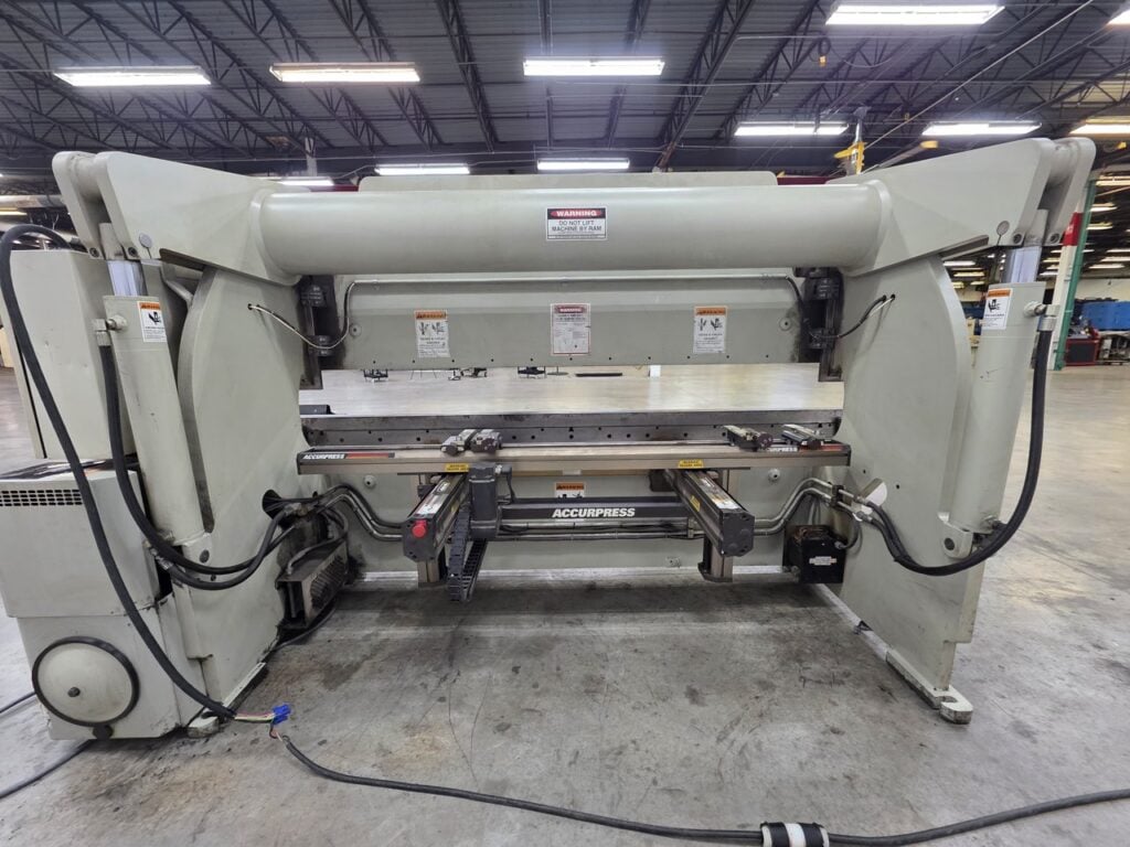 100 Ton, Accurpress #710010, 3-Axis CNC hydraulic press brake, 10' overall, 102" between housing, 8" stroke - Image 4