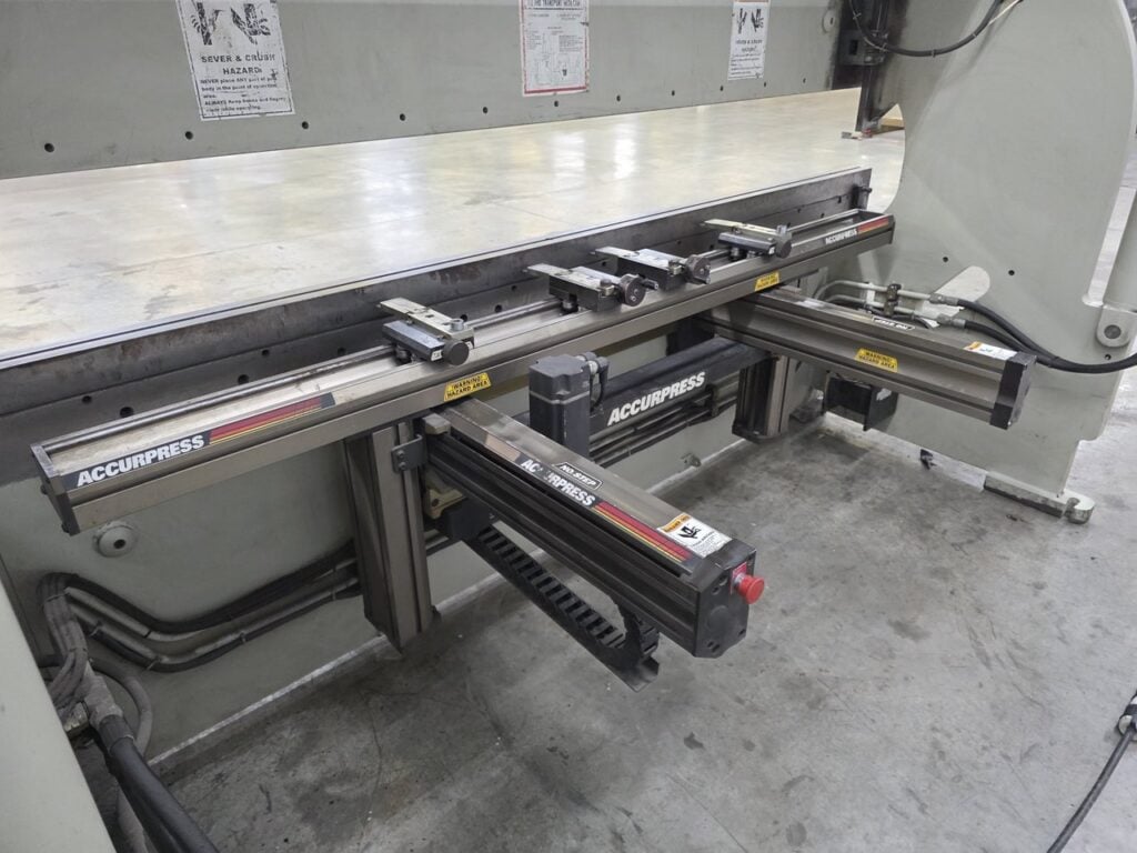 100 Ton, Accurpress #710010, 3-Axis CNC hydraulic press brake, 10' overall, 102" between housing, 8" stroke - Image 10