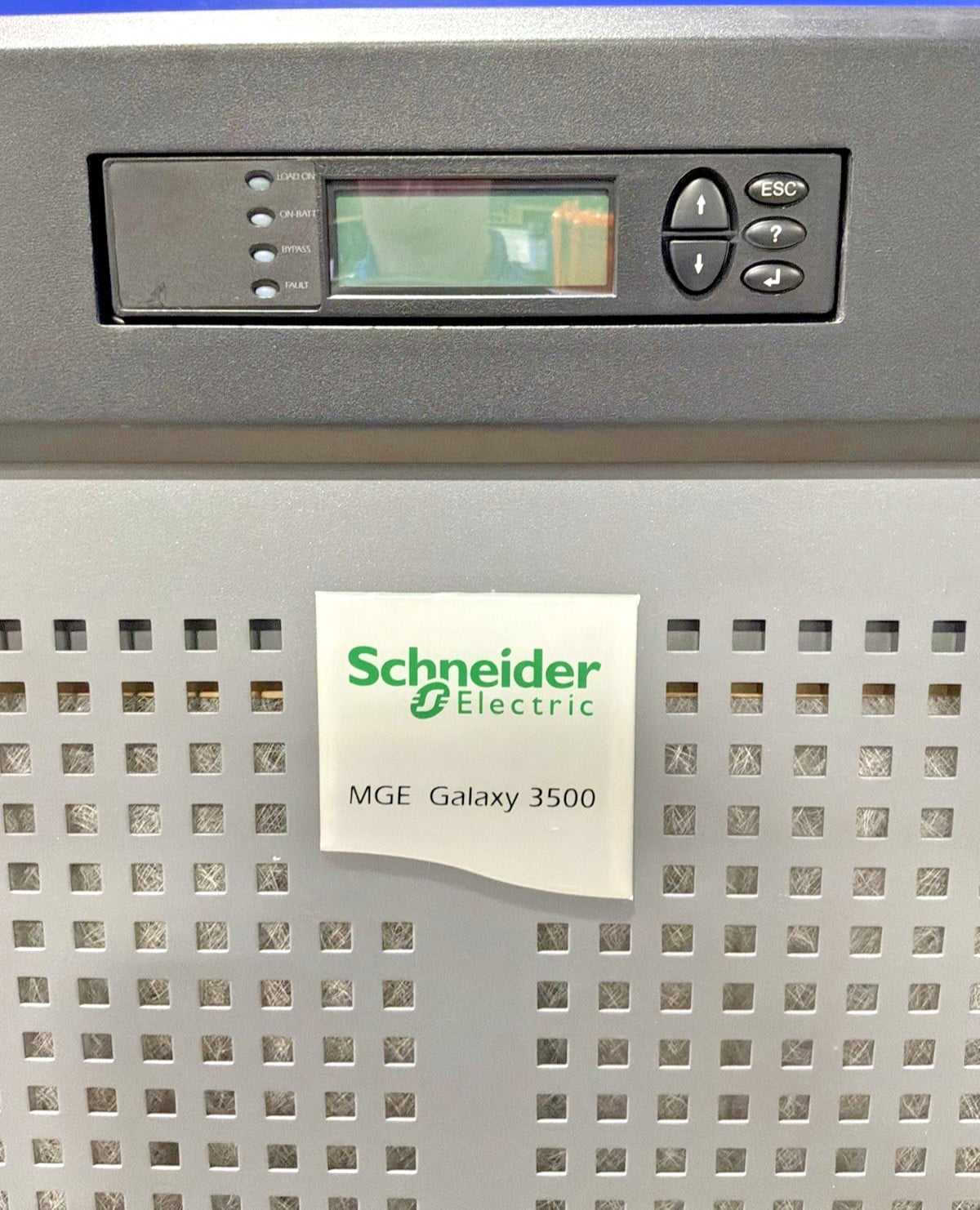 10.0 KVA Schneider #G35TF10KB4F, Galaxy 3500 uninterruptible power supplies, 208 Volts, 28.9 Amp (2 available) - Image 3