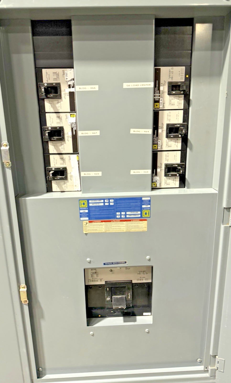 800 Amp. Square D 12181096241180001, I-Line Panelboard, 208Y/120 Volts, 3 Phase, w/ metering - Image 3
