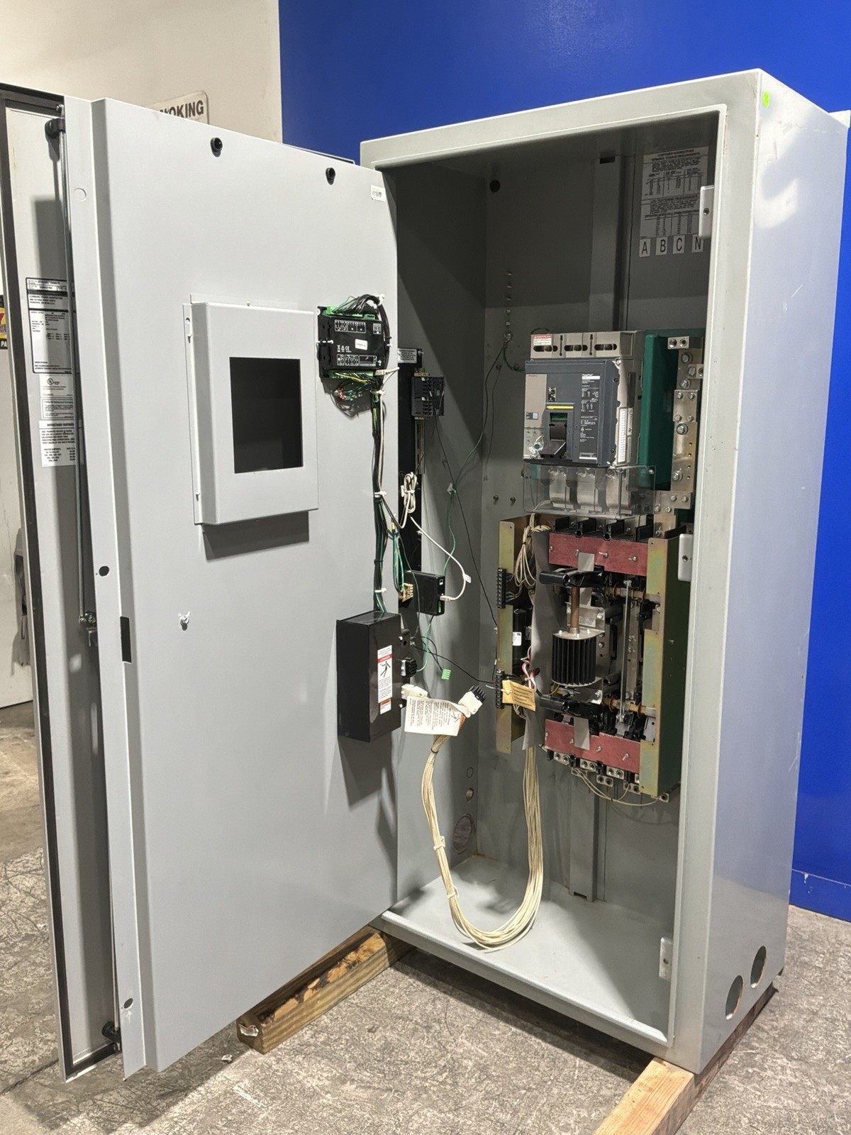 600 Amp. Cummins #E23M231965, Transfer Switch, 480 Volts, 4 Pole, service entrance rated, 60 Hz - Image 5