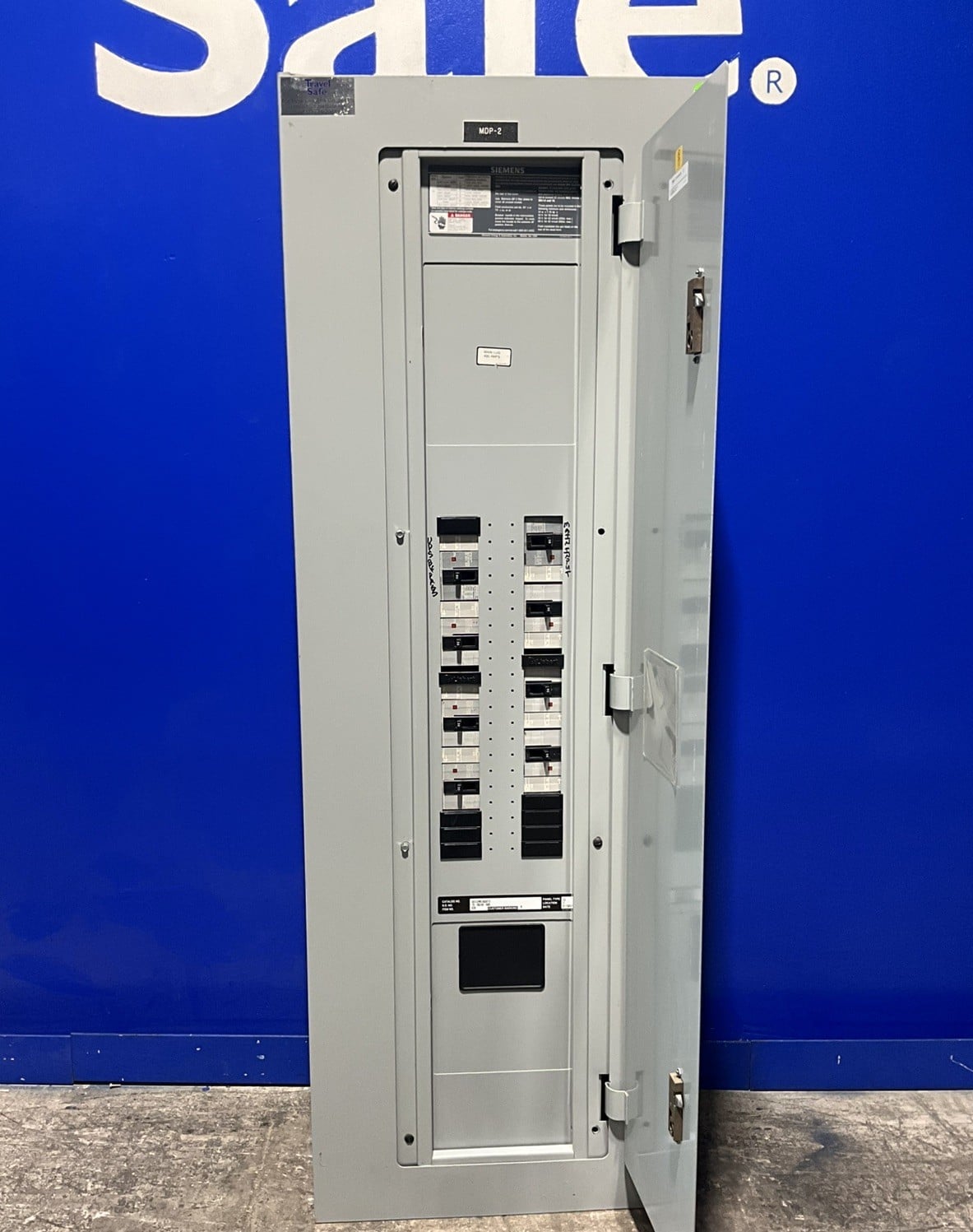 400 Amp. Siemens SEE42ML400ATS, MLO Panelboard, 240 Volts, 3 Phase, 4 Wire - Image 2