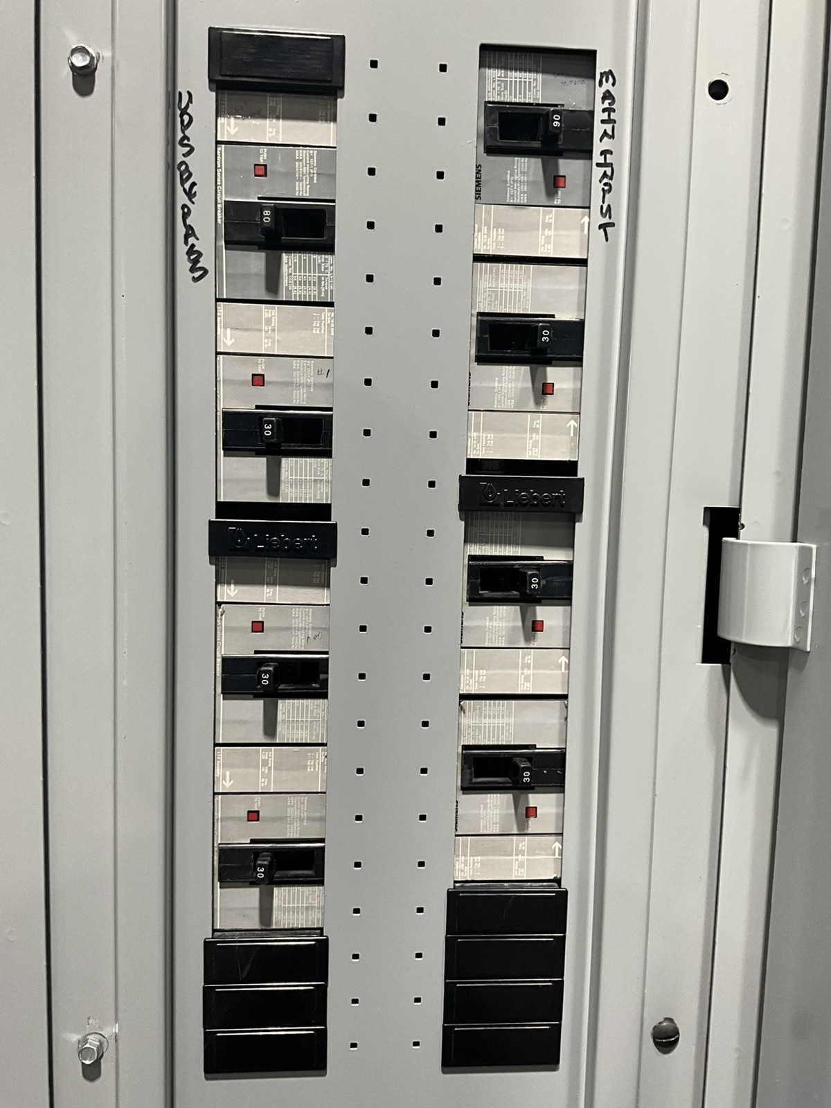 400 Amp. Siemens SEE42ML400ATS, MLO Panelboard, 240 Volts, 3 Phase, 4 Wire - Image 5