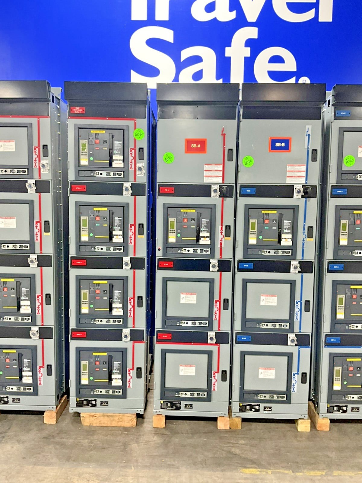 2000 Amps, Square D, Power-Zone Switchgear, 10 Section, 480 Volts, 3 Phase, 4 Wire - Image 3