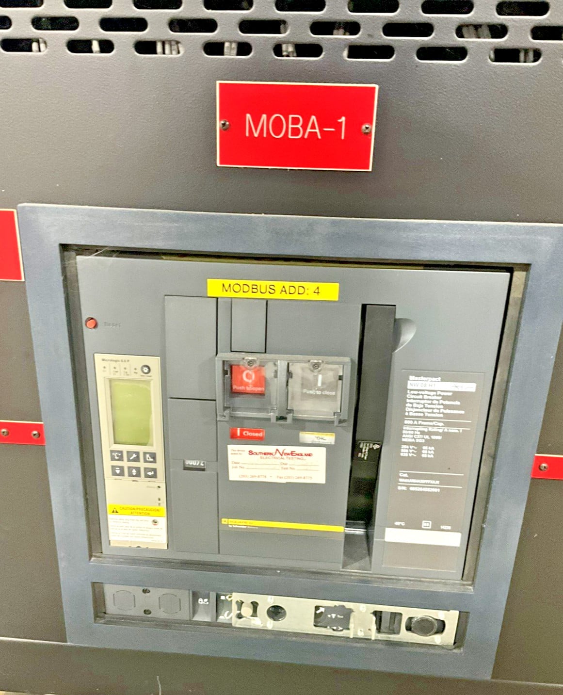 1600 Amps, Square D, Switchgear, 4 Section, 480 Volts, 3 Phase, 3 Wire - Image 10