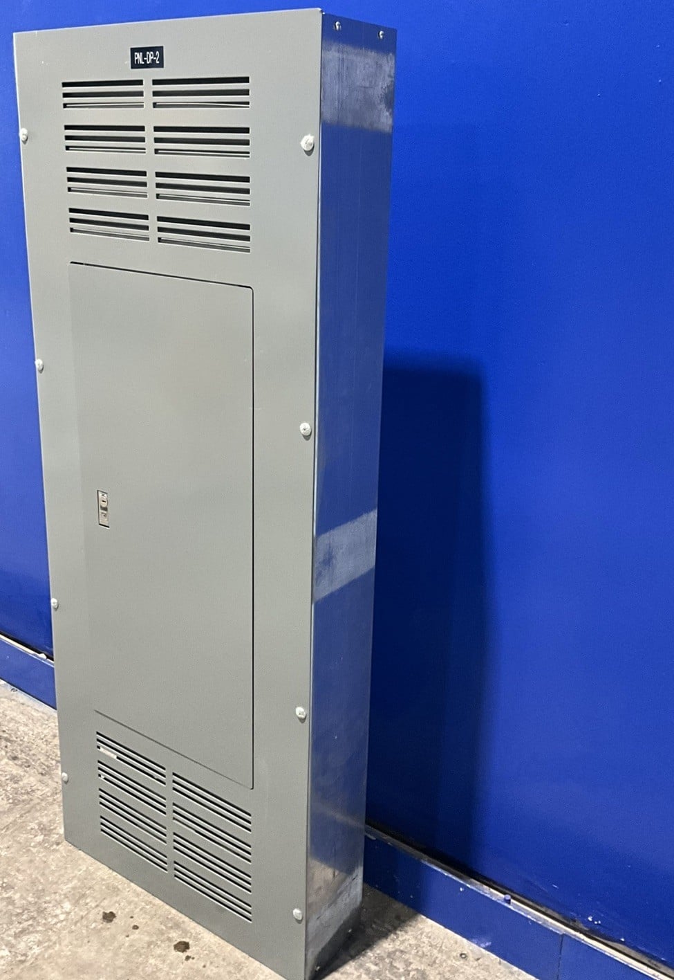 600 Amp. Square D 12-13605291-034, NF MLO Panelboard, 480 Volts, 3 Phase, 4 Wire - Image 4