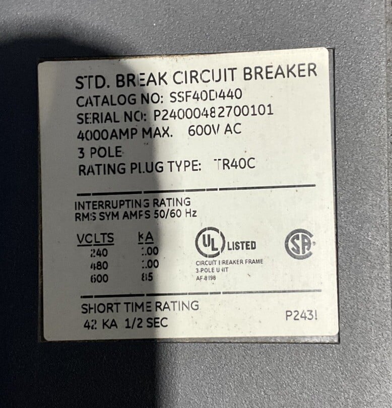 4000 Amps, General Electric #SSF40D440, Power Break II circuit breaker, 600 Volts - Image 2