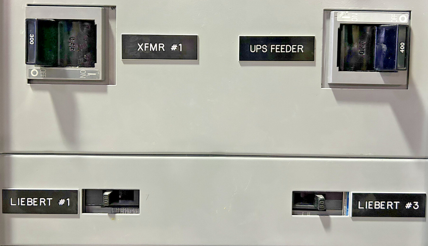 1200 Amp. Chicago Switchboard 16939, ITE Panelboard, 480/277 Volts, 3 Phase, 3 Wire - Image 5