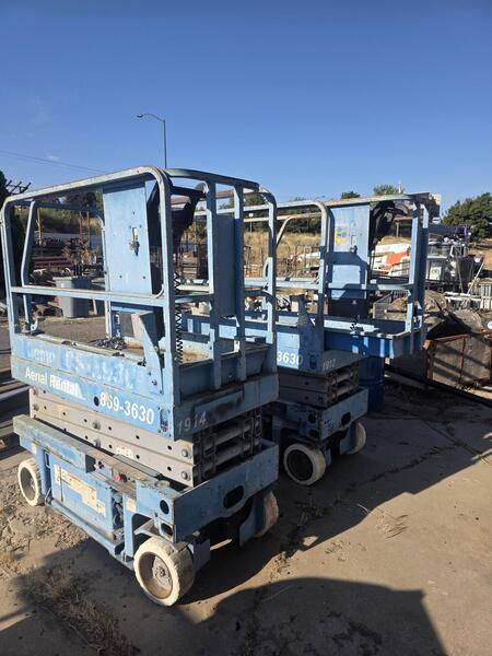 500 lb. Genie #GS-1930, electric slab scissor lift, 19' platform height, 64.5" x 29.25" platform, 36" - Image 3
