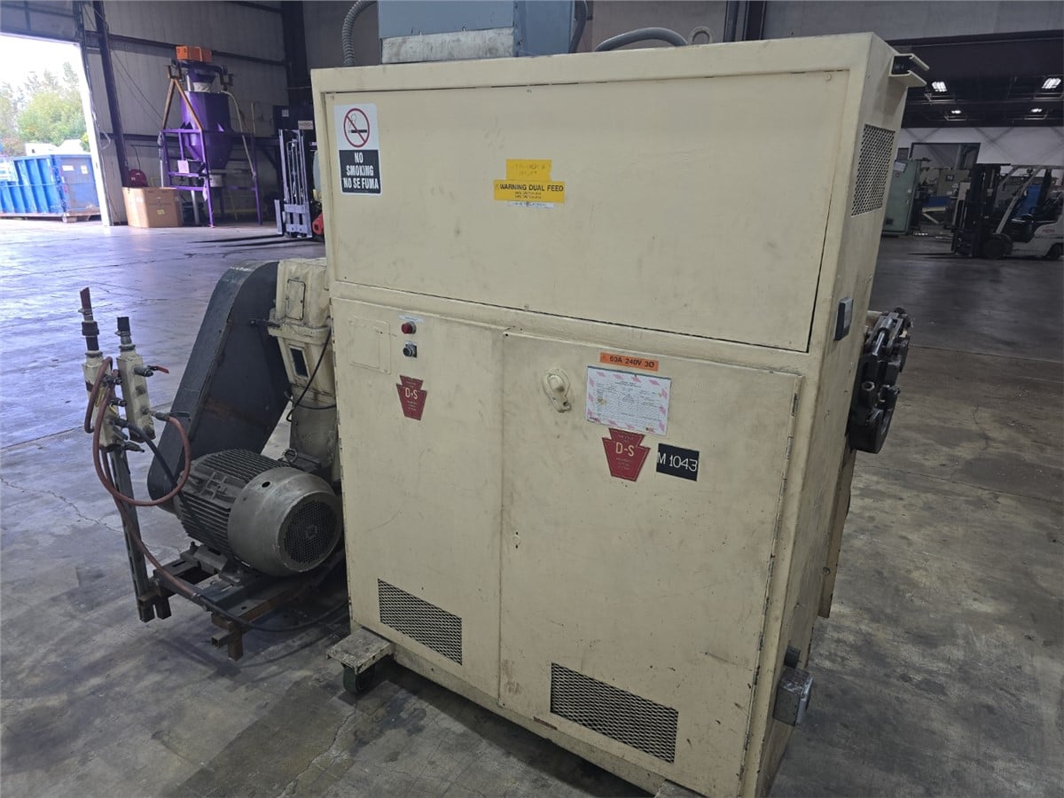 2.5" Davis Standard #Thermatic-250S, extruder, 24:1 L/D, air cooled, 5 barrel zones, 3 downstream zones, 45" - Image 7