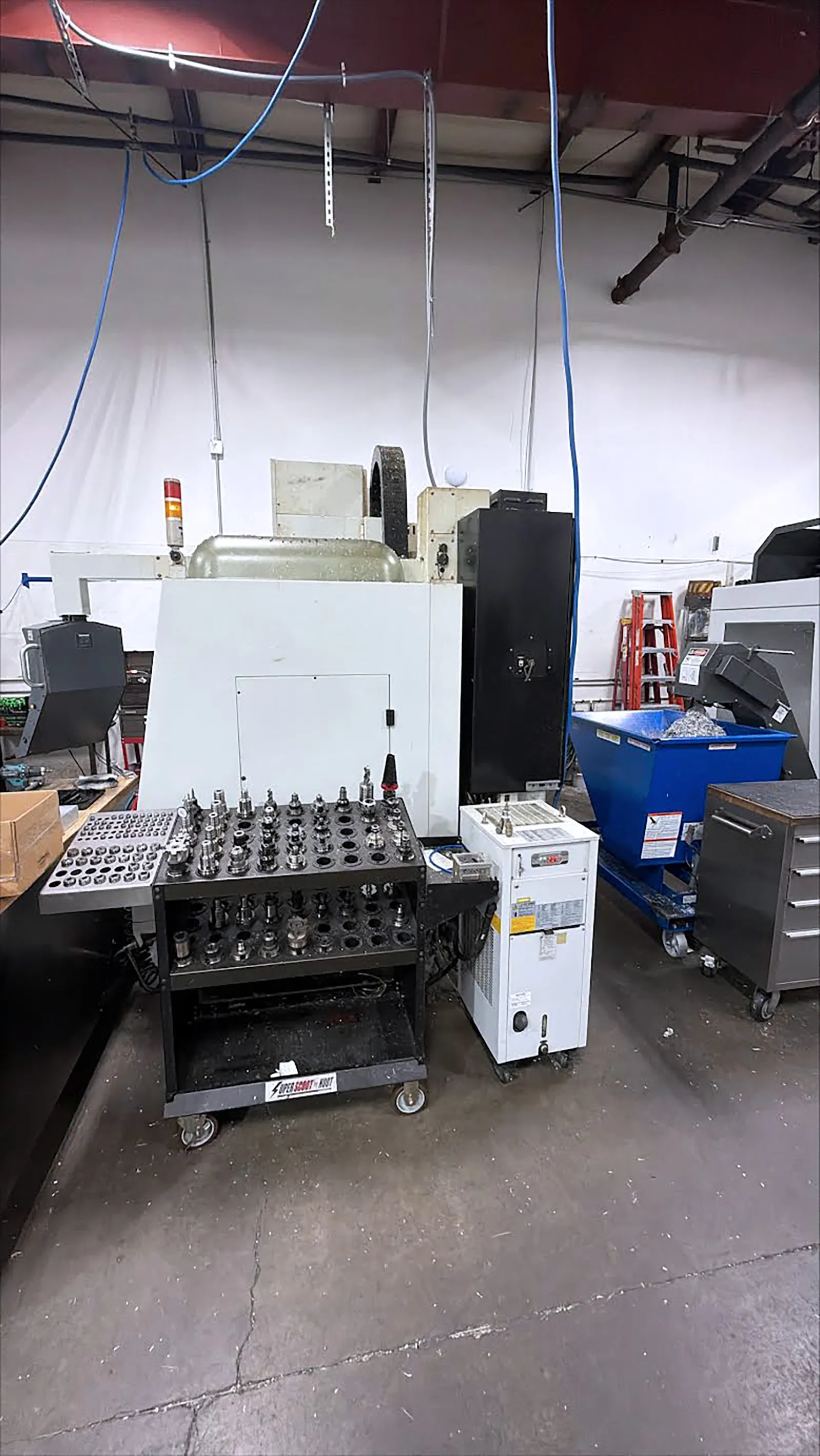 Hurco #VM20, CNC vertical machining center, 20 automatic tool changer, 40" X, 20" Y, 20" Z, 10000 RPM, 20 HP - Image 4