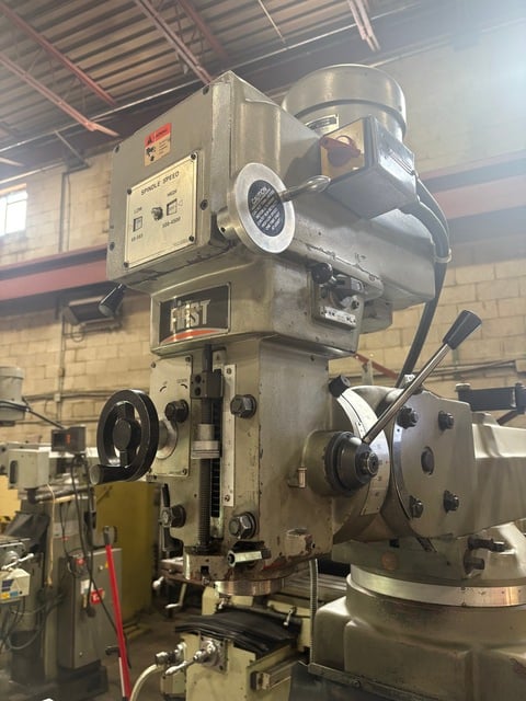 First #LC-185VSX-B, Vertical Milling Machine, 35" X, 16.75" Y, 15.3" knee, 10" x 50" table, 5 HP, Heidenhain - Image 4