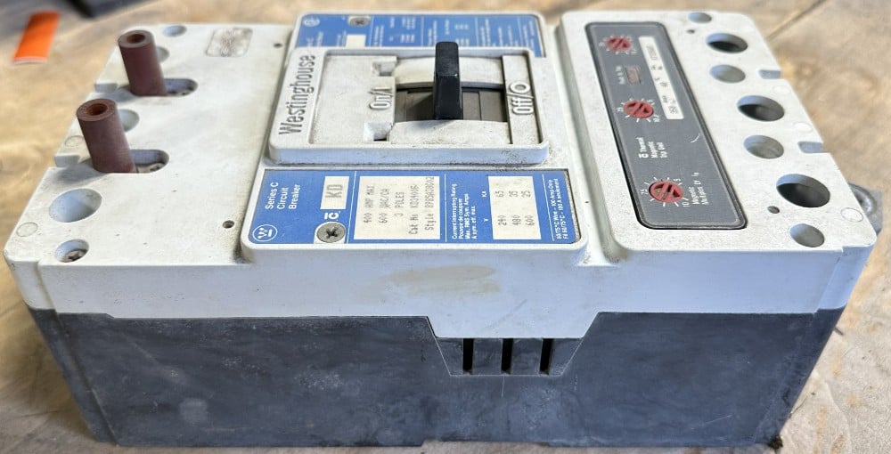 350 Amps, Westinghouse #KD3400F, Series C 400 Amp frame molded case circuit breaker w/ KT3350T trip, 3-pole - Image 1