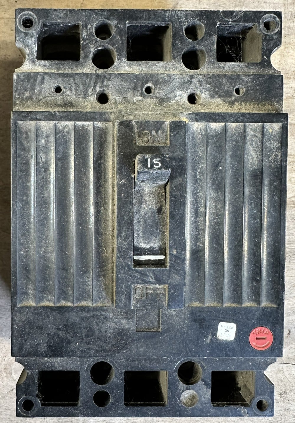 15 Amps, General Electric, type TE-frame, molded case circuit breaker, 3-pole, probable TEB/TED - Image 2