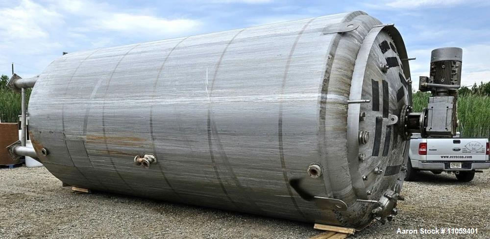 15000 gallon DCI, Jacketed Sanitary Mix Tank, 316L Stainless Steel, 10' 8" diameter x 21' 6" H, 30' OAH, 150 - Image 3