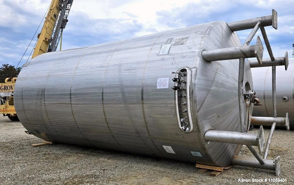 15000 gallon DCI, Jacketed Sanitary Mix Tank, 316L Stainless Steel, 10' 8" diameter x 21' 6" H, 30' OAH, 150 - Image 4