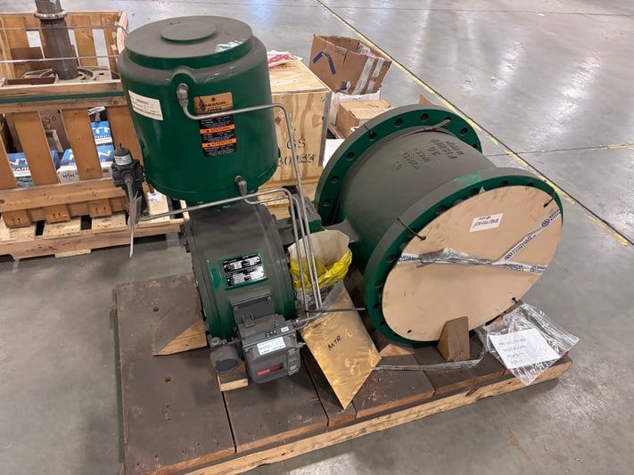 20" Fisher #V150, Vee-Ball Control Valve, Class 150#, 1061 actuator, DVC6200 controller, 67DFR regulator - Image 1
