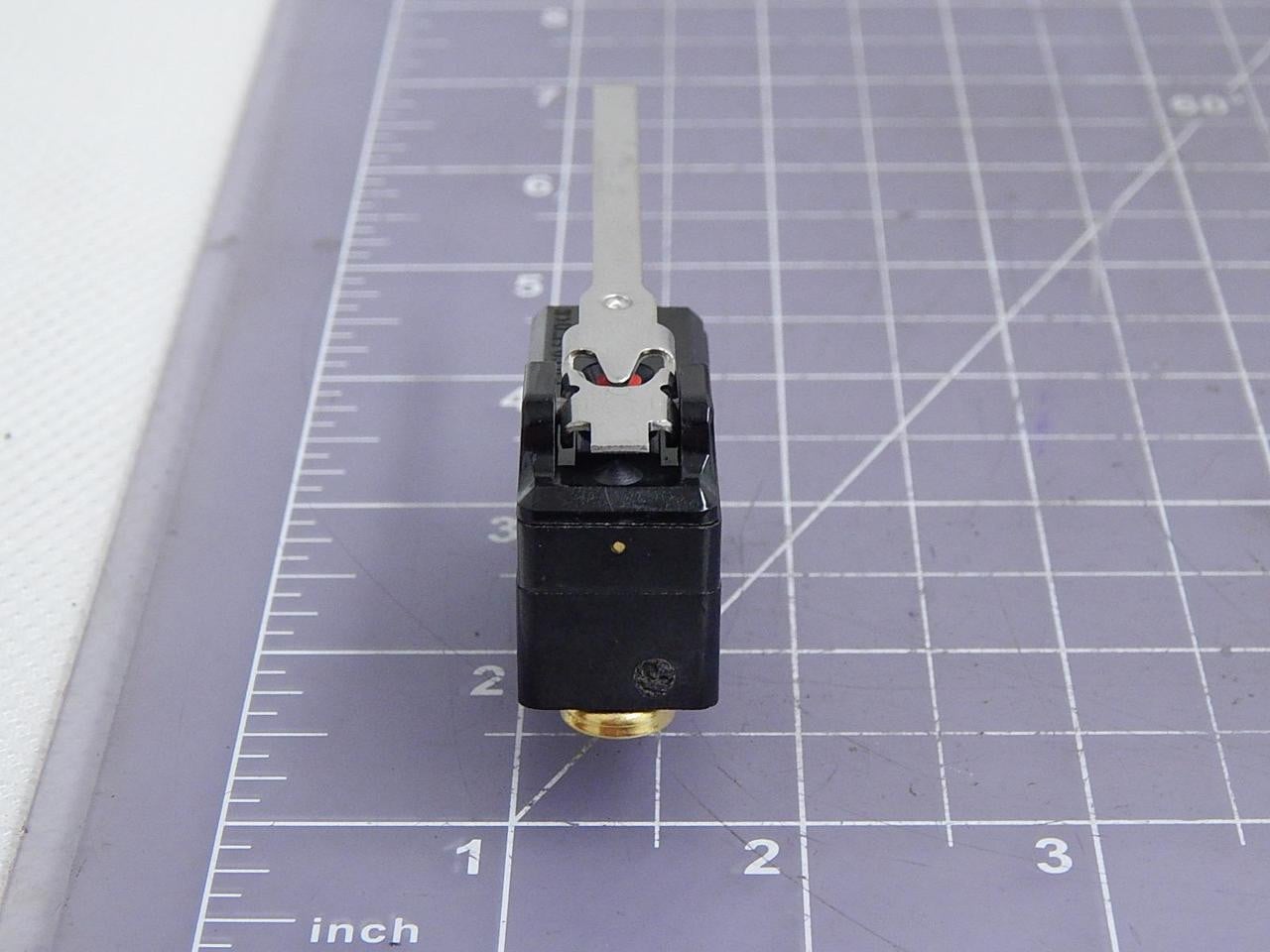 Micro Switch #BA-2RV-A4, basic / snap action switch, LOT of 200 - Image 4