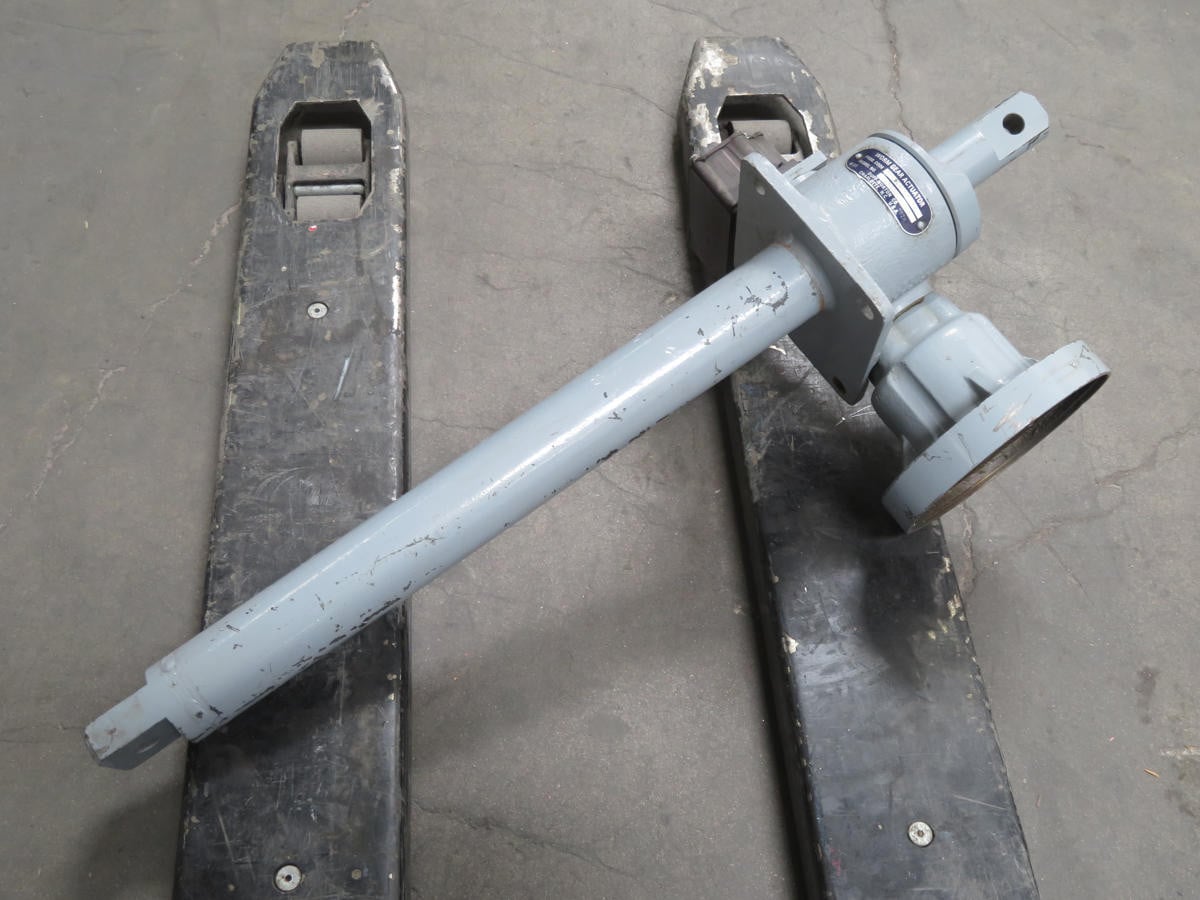 Duff Norton #FLM10010-845, Worm Gear Actuator width SKA6000B10 - Image 4