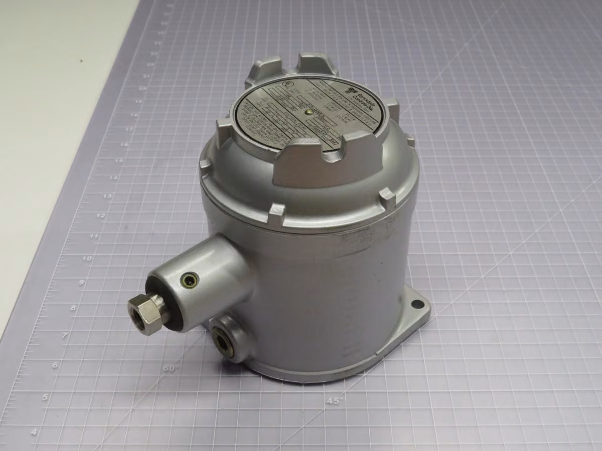 Barksdale #D2X-A80SS-UL, Pressure Switch - Image 2