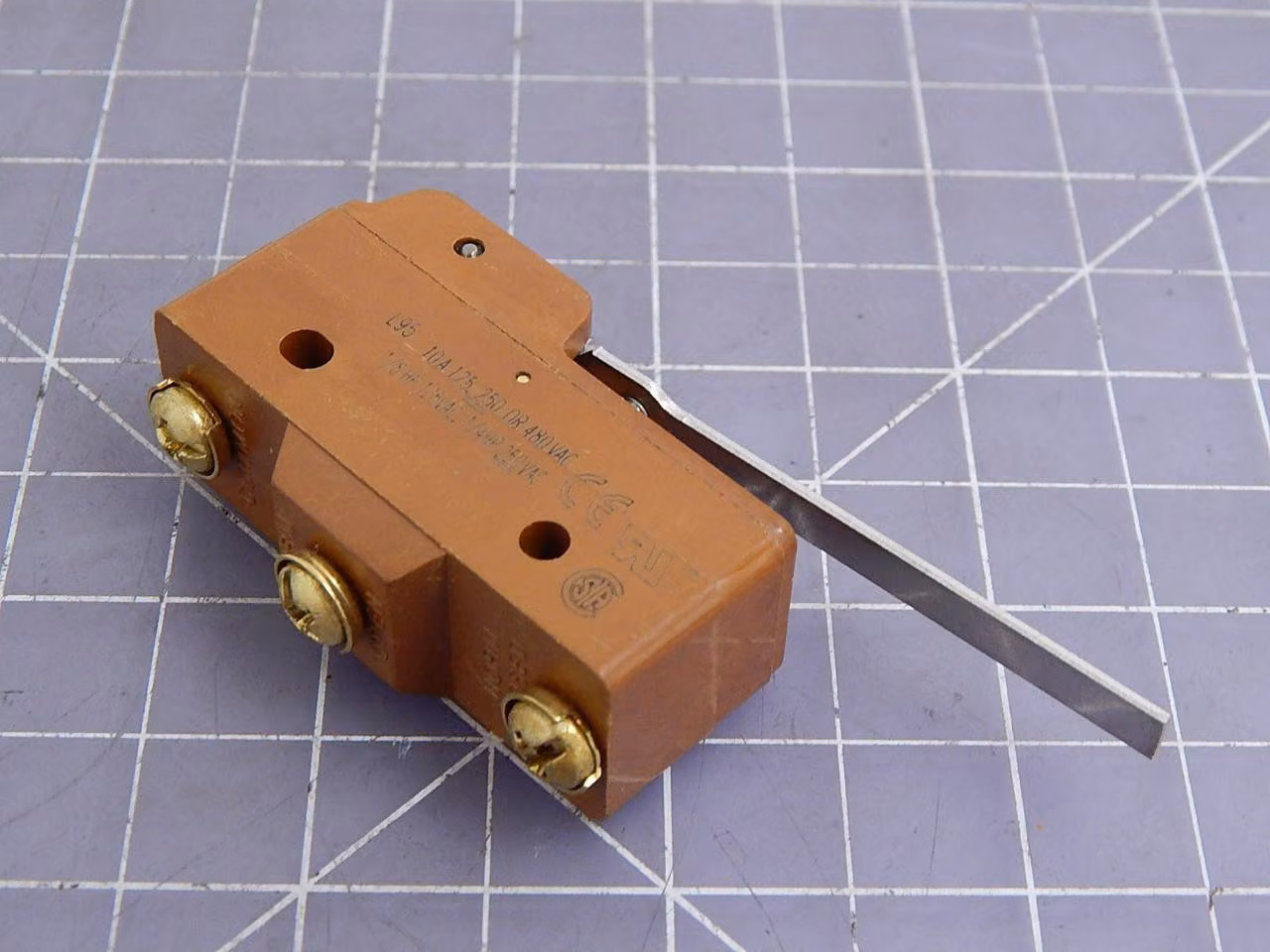 Micro Switch #BZ-RW8435051-A2, basic / snap action switch, LOT of 80 - Image 2