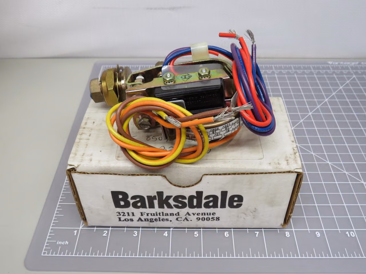 Barksdale #B2S-H48SS, pressure switch bourdon tu - Image 3