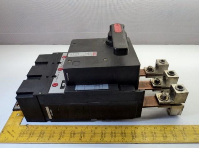 700 Amp, ABB #MG-8683, Type MH Circuit Breaker 3P 700 Amp 600 Volts 125/250 VDC With Switch - Image 2