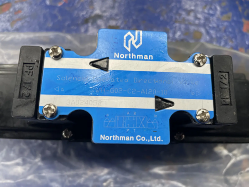 Northman #SWH-G02-C2-A120-10-N, directional control valve, 4500 psi max. operating pressure - Image 2