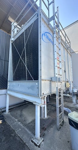 Marley #NC83031GG-07, Cooling Tower, 347 GPM, 20 HP, Eaton motor starter & disconnect, ladder & railing - Image 4