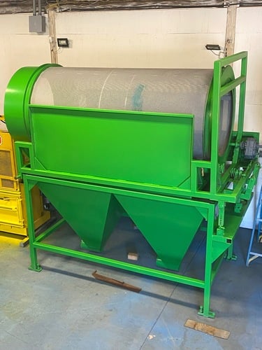 54" diameter x 13' long Verville, Rotary Trommel Screen, 1/4" punch plate screens, 9'-6" screen length, 5 HP - Image 1