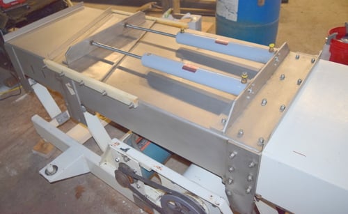 Eriez #TM2412, Tuned Two-Mass Vibratory Feeder Conveyor, pneumatic slide drop out gate, 230/460 V. - Image 8